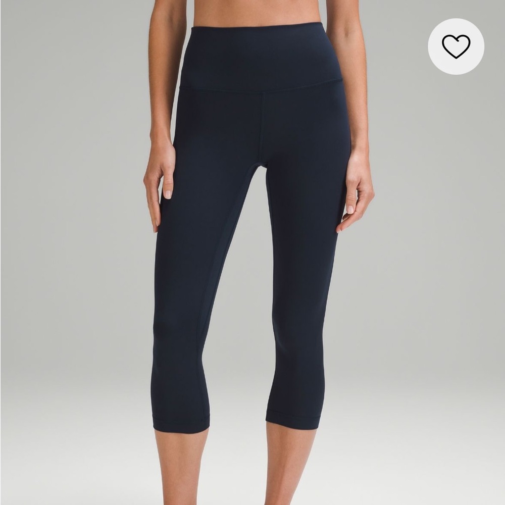 Lululemon Women's Navy High-Waist 23” align Leggings - Picture 3 of 4